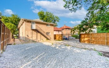 915 Grigsby Ave in Dallas, TX - Building Photo - Building Photo