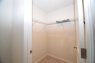 935 N 19th Ave in Cornelius, OR - Building Photo - Building Photo