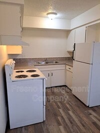 1341 E San Bruno Ave