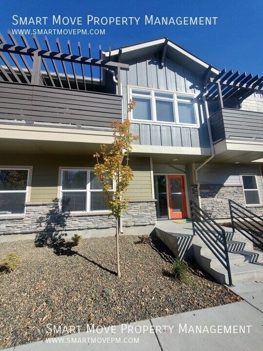 4253 Reed St in Garden City, ID - Building Photo