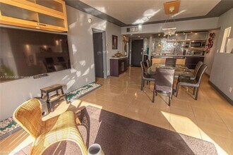 500 Three Islands Boulevard, Unit 308 in Hallandale Beach, FL - Building Photo - Building Photo