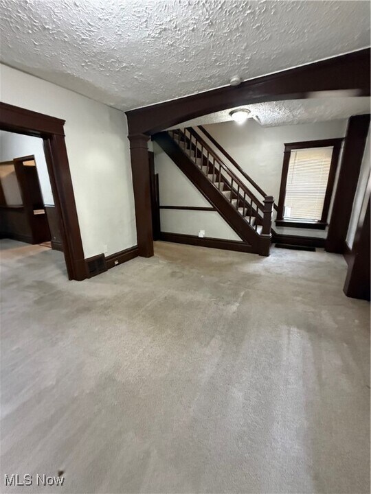 1214 Bellows St in Akron, OH - Building Photo