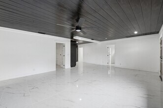 2529 Rainbow Dr in Fort Pierce, FL - Building Photo - Building Photo