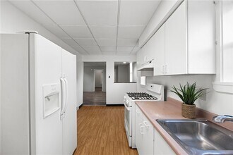 142 W Ferry St in Buffalo, NY - Building Photo - Building Photo