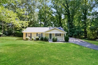 1301 Yardley Terrace in Winston-Salem, NC - Building Photo - Building Photo