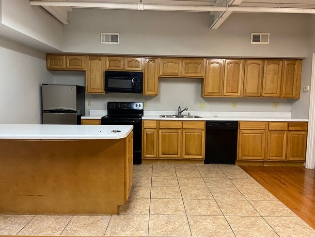 Burlington Mill Apartments in Johnson City, TN - Building Photo - Interior Photo