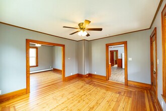 23 Lafayette St, Unit #2 in Biddeford, ME - Building Photo - Building Photo