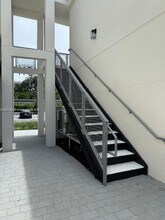 511 SW 1st Ave in Hallandale Beach, FL - Building Photo - Building Photo