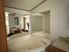 21 Mill St in Berkshire, NY - Building Photo - Building Photo