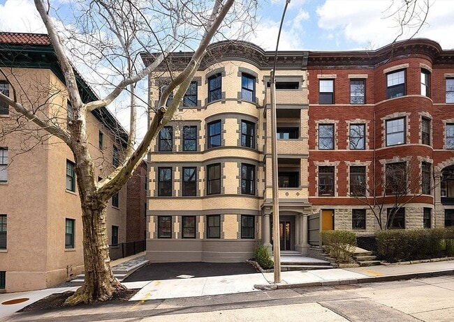 6 Claflin Rd, Unit 4