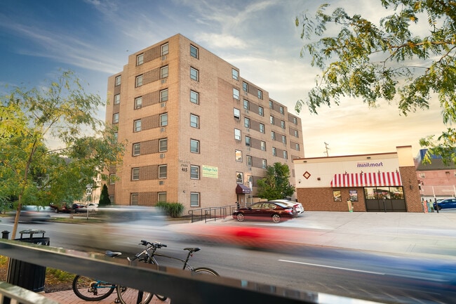 College Park by Allen & Pugh in State College, PA - Foto de edificio - Building Photo