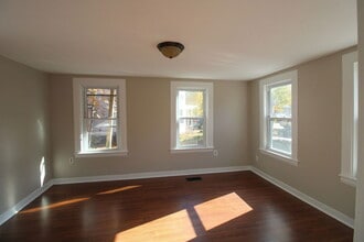 46-48 E Main St in Ayer, MA - Building Photo - Building Photo