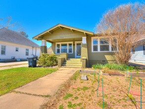 706 N Beard Ave in Shawnee, OK - Building Photo - Building Photo