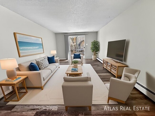 property at 461 El Paso Blvd