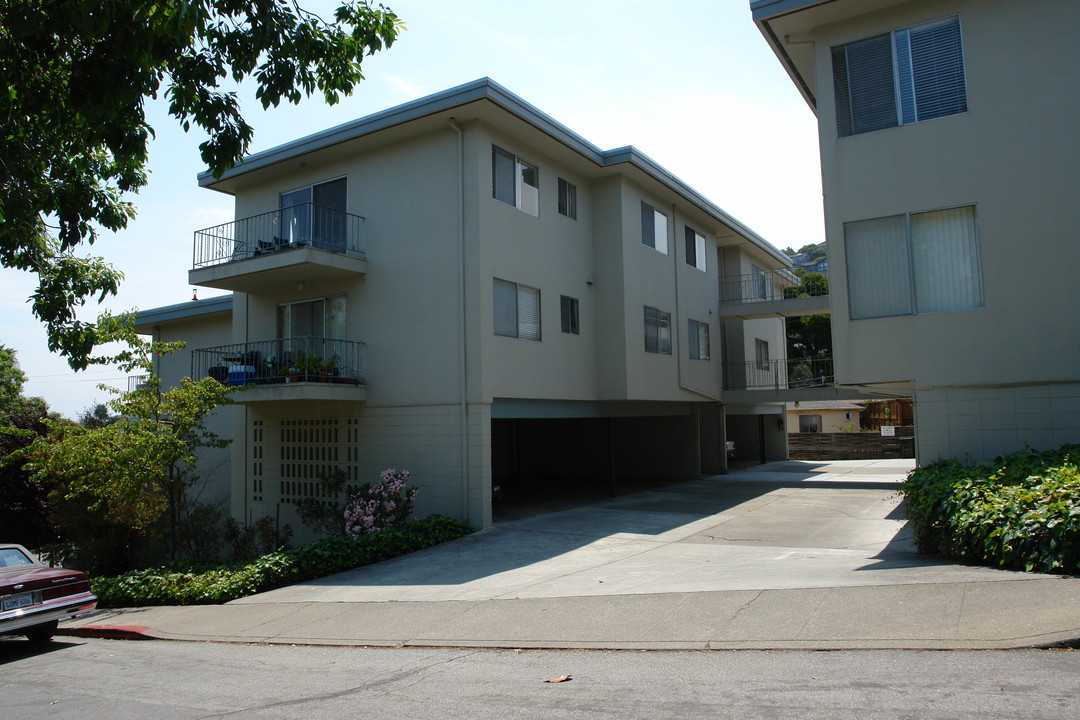 101 Irene in Belmont, CA - Building Photo