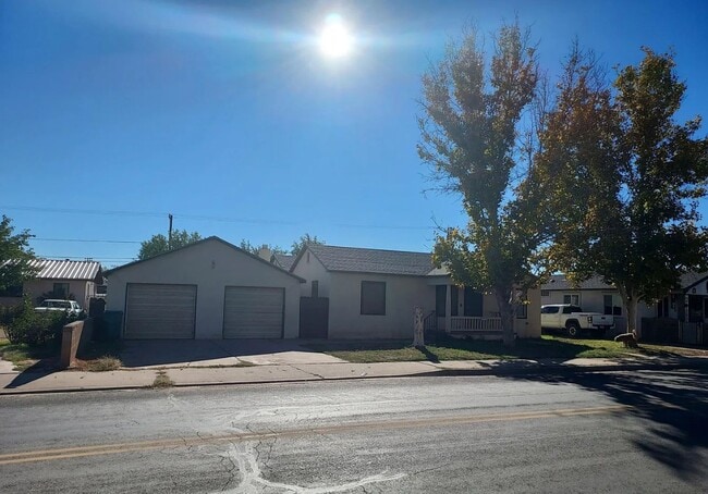 property at 710 N Williamson Ave