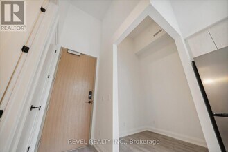 2369 Danforth Ave in Toronto, ON - Building Photo - Building Photo