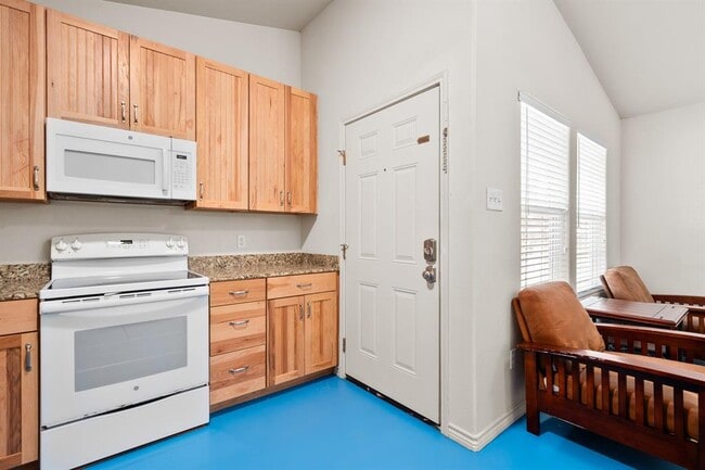 109 Gillespie Ln in Aransas Pass, TX - Building Photo - Building Photo