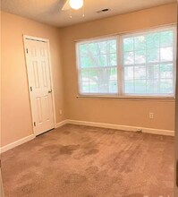 21225 Pine Ridge Dr in Cornelius, NC - Building Photo - Building Photo