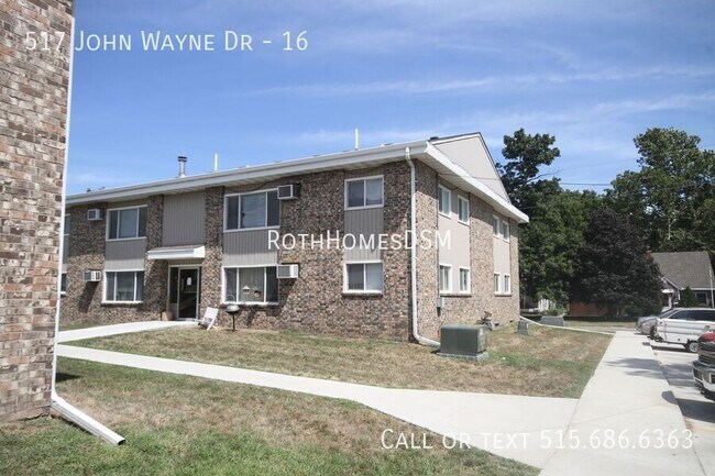 517 N John Wayne Dr-Unit -16 in Winterset, IA - Building Photo - Building Photo