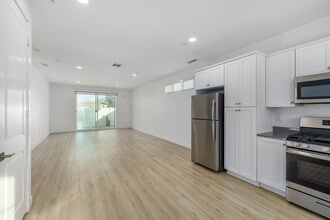 Vello Valley in Lancaster, CA - Foto de edificio - Interior Photo