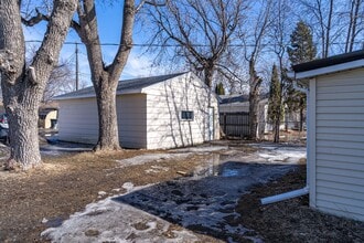 1214 5th Ave N in Grand Forks, ND - Building Photo - Building Photo