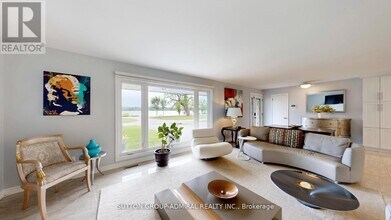 9767 Niagara River Pkwy in Niagara Falls, ON - Building Photo - Building Photo