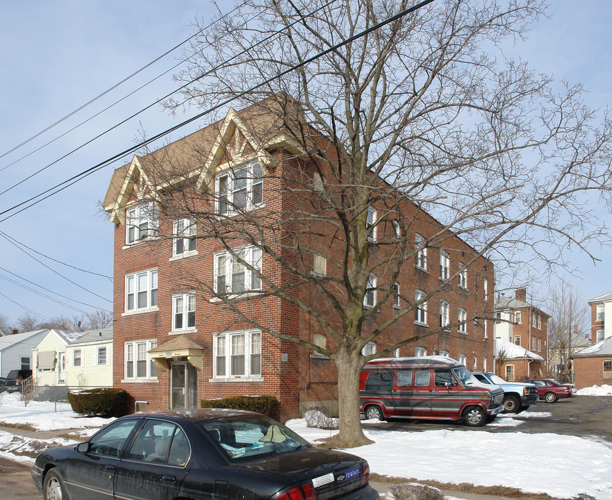 10-16 Gilman St in Hartford, CT - Building Photo