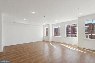 673 N Preston St in Philadelphia, PA - Building Photo - Building Photo