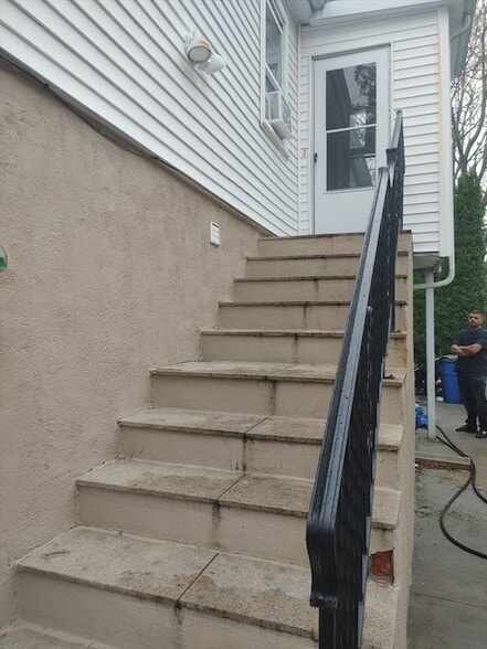 property at 807 Franklin St