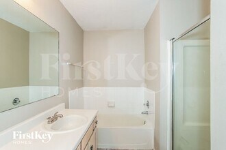 13235 Gendley Dr in Houston, TX - Building Photo - Building Photo