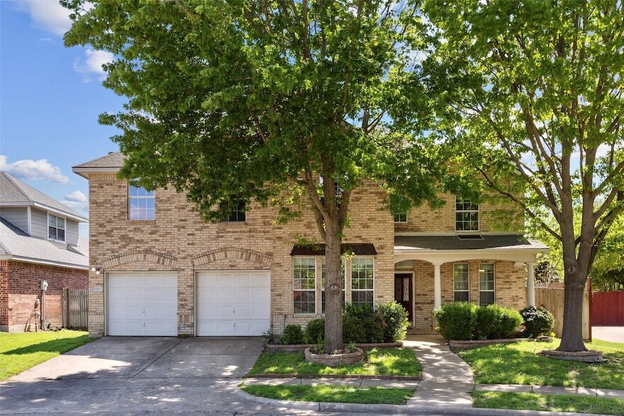 1506 Mossy Glen Ct in Garland, TX - Foto de edificio