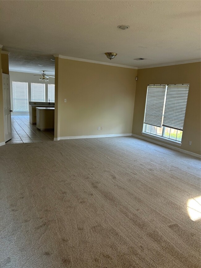 property at 17610 W Fawn River Cir