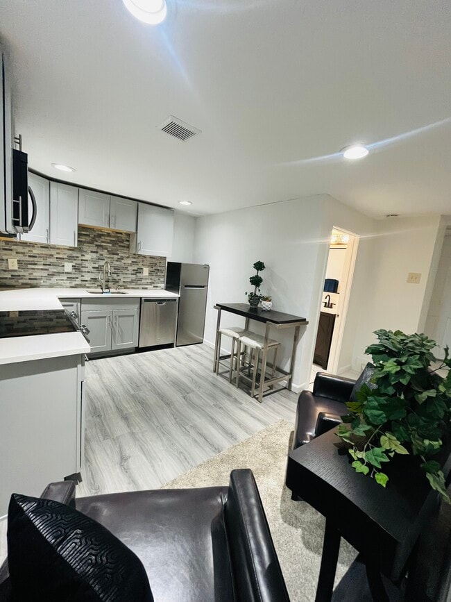 76 S Main St, Unit E in Brighton, CO - Building Photo - Building Photo