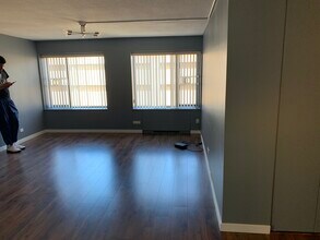 19 S 1st St, Unit B808 in Minneapolis, MN - Foto de edificio - Building Photo