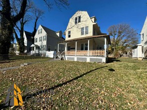 3004 Clifton Ave in Baltimore, MD - Building Photo - Building Photo