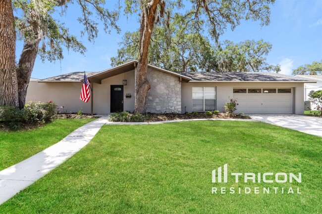 property at 8018 W Pocahontas Ave