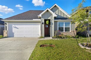 1638 Westway Dr in Fresno, TX - Building Photo