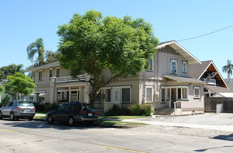 128-204 S Orange St in Orange, CA - Building Photo - Building Photo