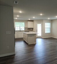 936 Powder Crk Dr in Reidville, SC - Building Photo - Building Photo