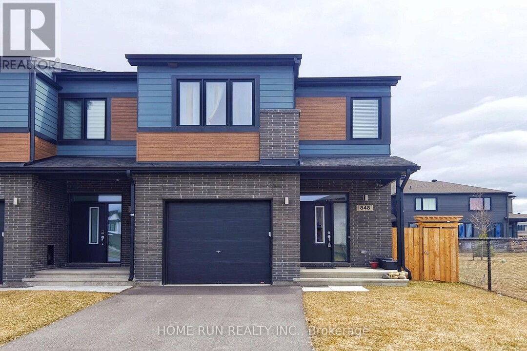 848 Paseana Pl. in Ottawa, ON - Building Photo