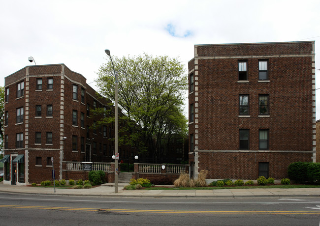 Stuyvesant Apartments in Grand Rapids, MI - Foto de edificio - Building Photo