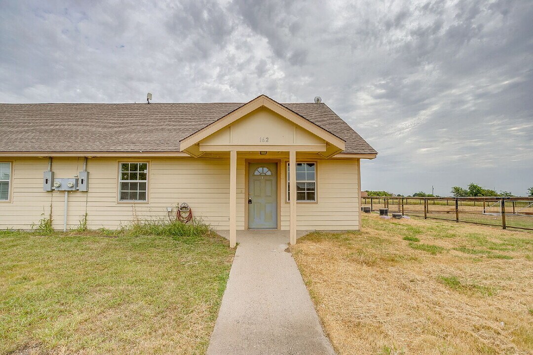 162 Blue Ridge Dr in Weatherford, TX - Building Photo
