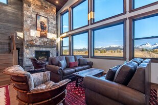 3360 Alta Vista Dr in Driggs, ID - Building Photo