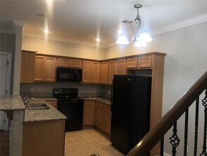 1973 E Peppervine Dr in Fayetteville, AR - Building Photo - Building Photo