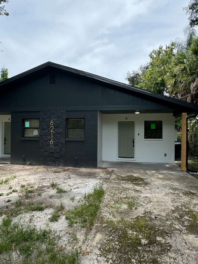 6214 S Martindale Ave in Tampa, FL - Building Photo - Building Photo