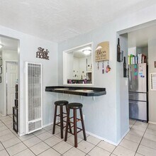 932 Saint Louis Ave in Long Beach, CA - Foto de edificio - Interior Photo