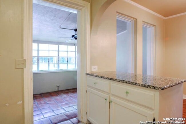 415 Alamo Heights Blvd in San Antonio, TX - Building Photo - Building Photo