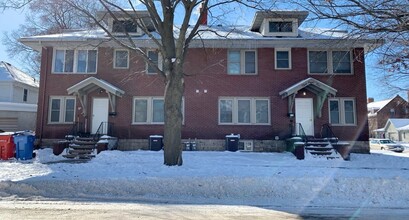 377 W 4th St in Winona, MN - Foto de edificio - Building Photo