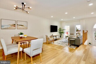 1515 Templeton Pl in Rockville, MD - Building Photo - Building Photo